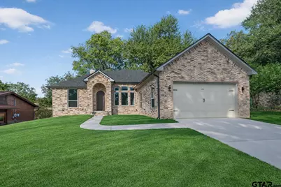 105 Maxine St, Mineola, TX 75773 - Photo 1