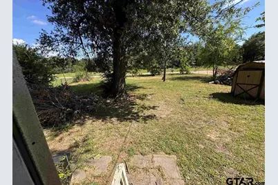 582 E Main St, Van, TX 75790 - Photo 3