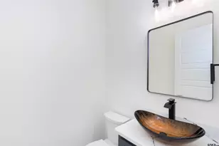 1340 Fairfield Ln, Tyler, TX 75703 - Photo 13