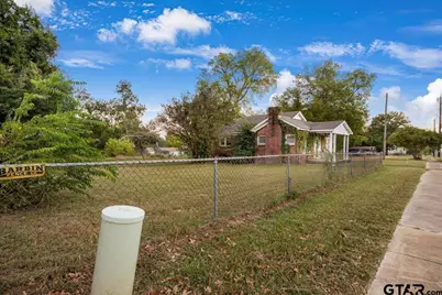 1419 N Broadway, Tyler, TX 75702 - Photo 3