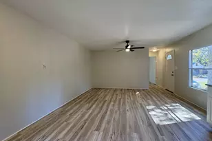 864 Elizabeth Dr, Bullard, TX 75757 - Photo 3