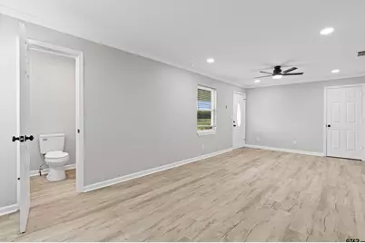 23511 State Highway 110, Troup, TX 75789 - Photo 11