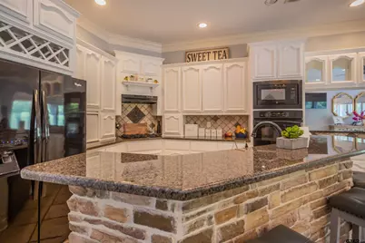 260 Bunker Drive, Tyler, TX 75703 - Photo 9