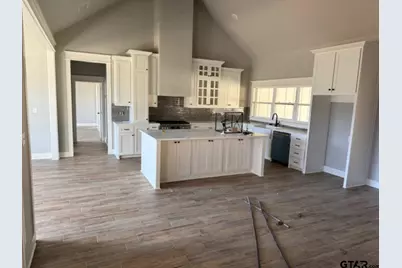 14697 Woodland Creek Drive, Tyler, TX 75706 - Photo 5