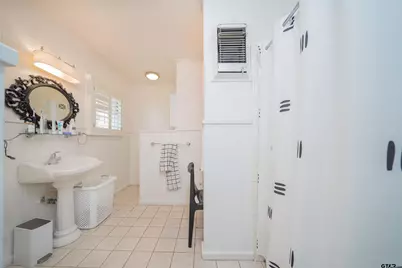 1900 W Hoyt Dr., Longview, TX 75601 - Photo 17