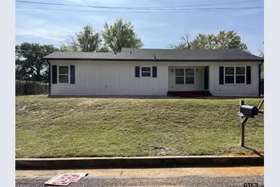 1010 W Mims, Tyler, TX 75702 - Photo 1