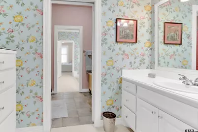 408 E Jolly St, Palestine, TX 75801 - Photo 37