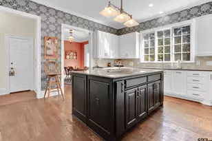 408 E Jolly St, Palestine, TX 75801 - Photo 21