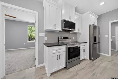 377 Cr 4215, Jacksonville, TX 75766 - Photo 13