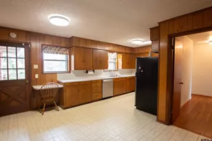 1422 Sunset Dr, Tyler, TX 75701 - Photo 9