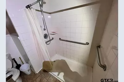 242 E Main St, Van, TX 75790 - Photo 19