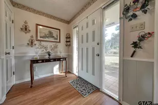 2209 Mitze Ln, Palestine, TX 75803 - Photo 7