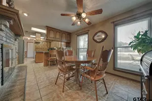 2209 Mitze Ln, Palestine, TX 75803 - Photo 15