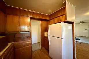 208 W Main St, Cumby, TX 75433 - Photo 9