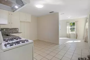 3303 Baldwin Drive, Tyler, TX 75702 - Photo 7