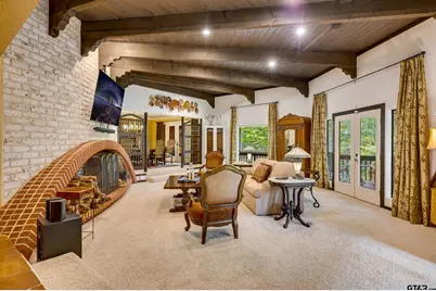 2223 N Link St, Palestine, TX 75803 - Photo 7