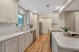 7789 Lakeshore Dr, Tyler, TX 75707 - Photo 7