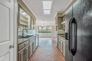 608 Top Hill Dr, Tyler, TX 75703 - Photo 21