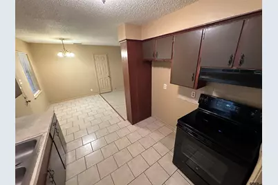 305 N Forest Ave, Tyler, TX 75702 - Photo 11