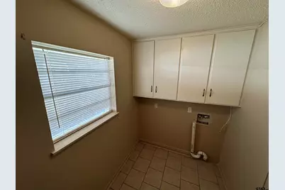 305 N Forest Ave, Tyler, TX 75702 - Photo 13