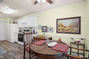 5401 Hollytree Dr, Tyler, TX 75703 - Photo 11