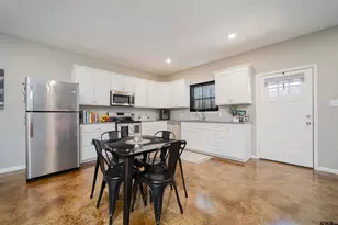 128 Loye Ln, Hawkins, TX 75765 - Photo 9