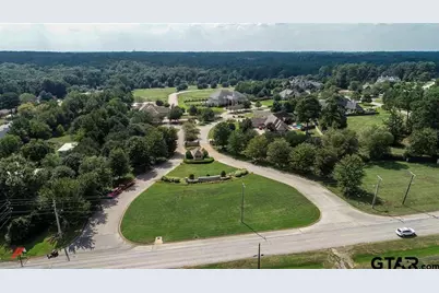 301 Creekside Drive, Marshall, TX 75672 - Photo 5