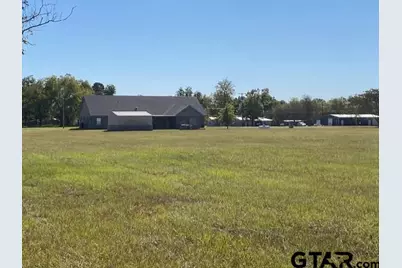 308 N Douglas, Bogata, TX 75417 - Photo 23