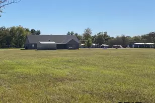 308 N Douglas, Bogata, TX 75417 - Photo 23