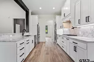 10725 Red Bud Pl, Whitehouse, TX 75791 - Photo 11