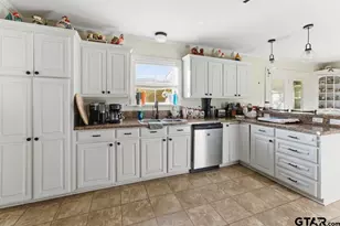 17597 Cr 452, Lindale, TX 75771 - Photo 11