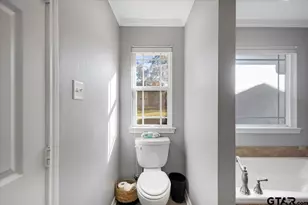 300 N Evenside St, Henderson, TX 75654 - Photo 23