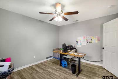 300 N Evenside St, Henderson, TX 75654 - Photo 25