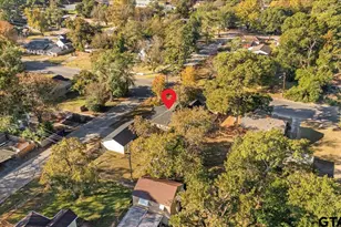 300 N Evenside St, Henderson, TX 75654 - Photo 35