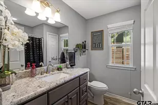 300 N Evenside St, Henderson, TX 75654 - Photo 9