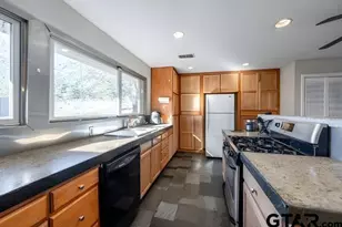 8226 Cr 219, Tyler, TX 75707 - Photo 9