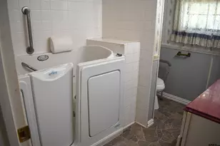 209 Ludolph St, Palestine, TX 75803 - Photo 27