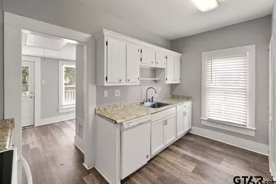 717 Nacogdoches St, Jacksonville, TX 75766 - Photo 9