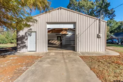 21881 Barron Rd, Chandler, TX 75758 - Photo 23