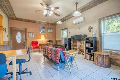 21881 Barron Rd, Chandler, TX 75758 - Photo 11