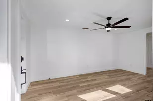 2713 W Shaw St, Tyler, TX 75701 - Photo 15