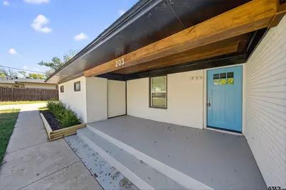 203 W Jordan, Grand Saline, TX 75140 - Photo 3