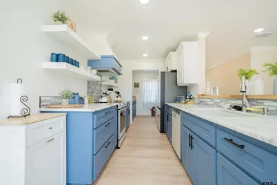 1404 E Leach, Kilgore, TX 75662 - Photo 9