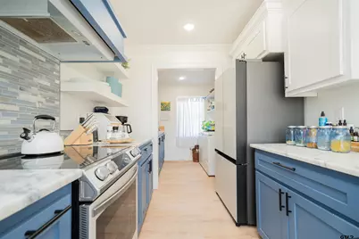 1404 E Leach, Kilgore, TX 75662 - Photo 11