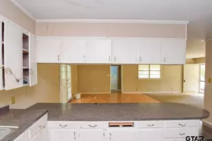 109 Olive St, Mt Vernon, TX 75457 - Photo 9