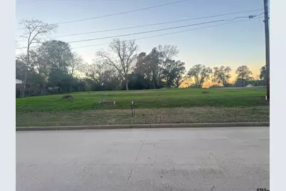 709 N Mill, Henderson, TX 75652 - Photo 3