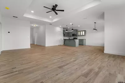 16513 Crossing Circle, Lindale, TX 75771 - Photo 13