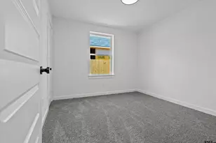 16513 Crossing Cir, Lindale, TX 75771 - Photo 31