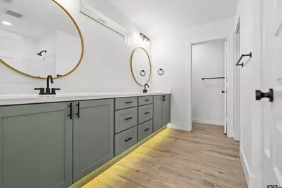 16513 Crossing Circle, Lindale, TX 75771 - Photo 23