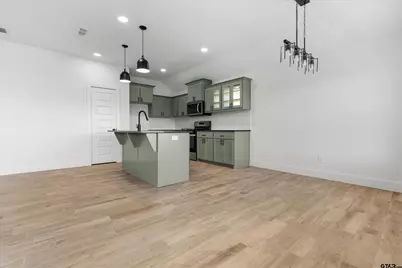 16513 Crossing Circle, Lindale, TX 75771 - Photo 19